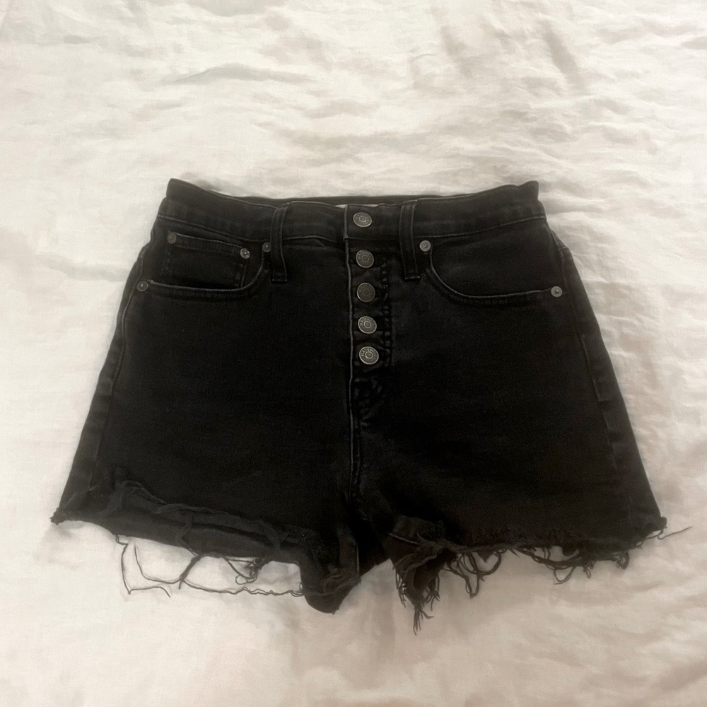 $68 Madewell Black Button Front Denim Shorts - Picture 1 of 6